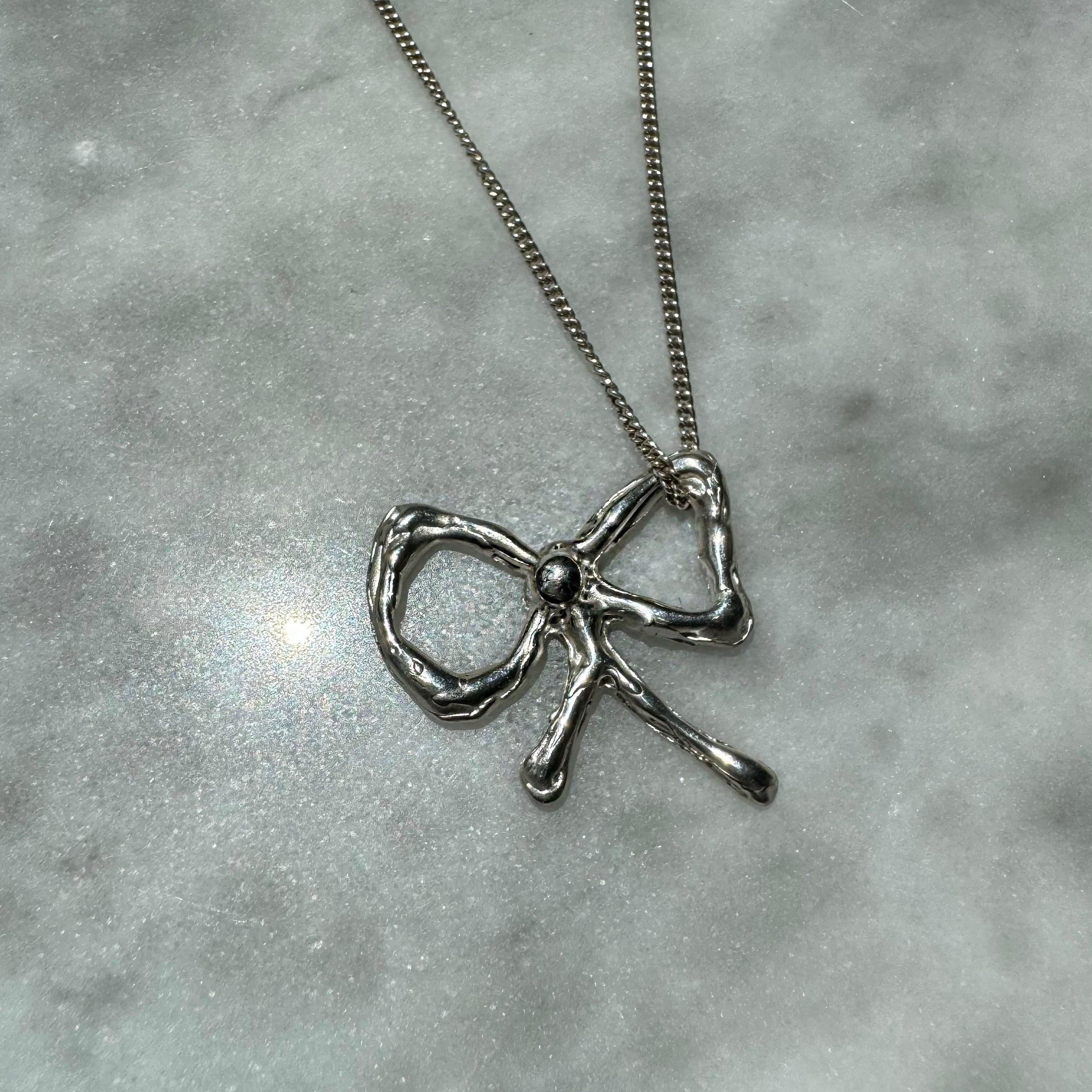 Bow 🎀 Pendant  image 1